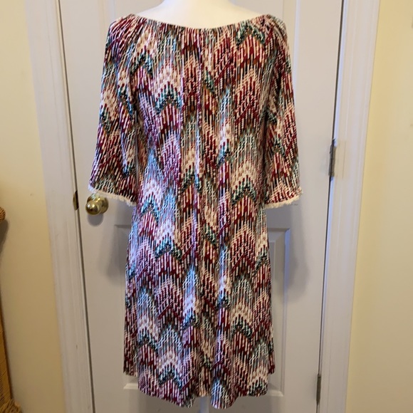 Pullover dress w/elastic neckline that can be worn on or off the shoulder. EUC - Picture 2 of 8